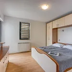 Pensión Punta B 3*