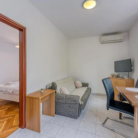 Гостевой дом Punta B 3*